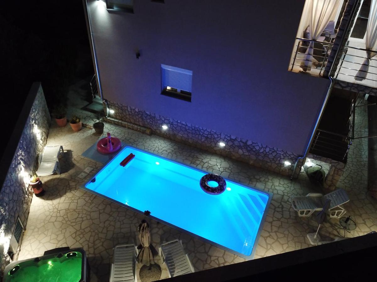 Apartments Adriana Bilice Exterior foto